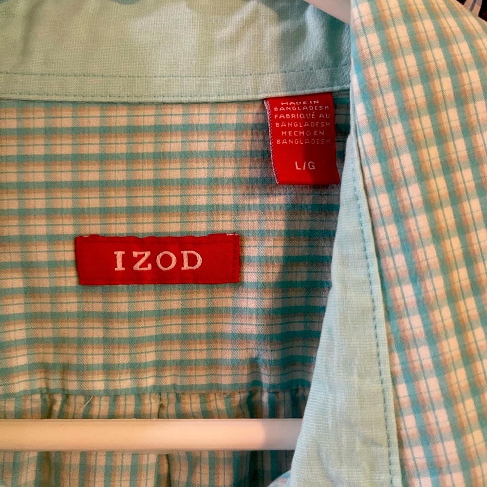 Izod button down long sleeve shirts size Large